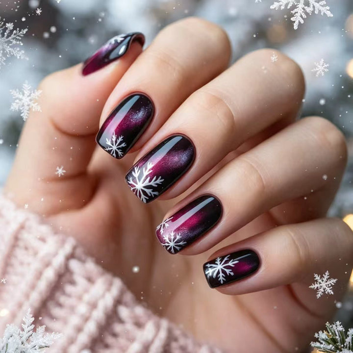 Artificial nails with festive snowflake design Stornfield