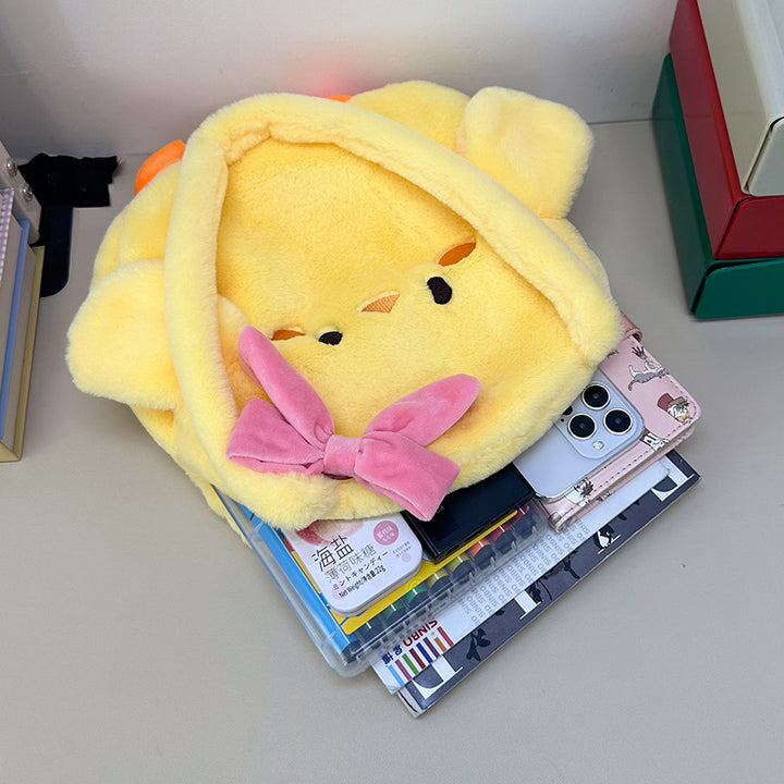Cozy plush handbag in chicken design Stornfield