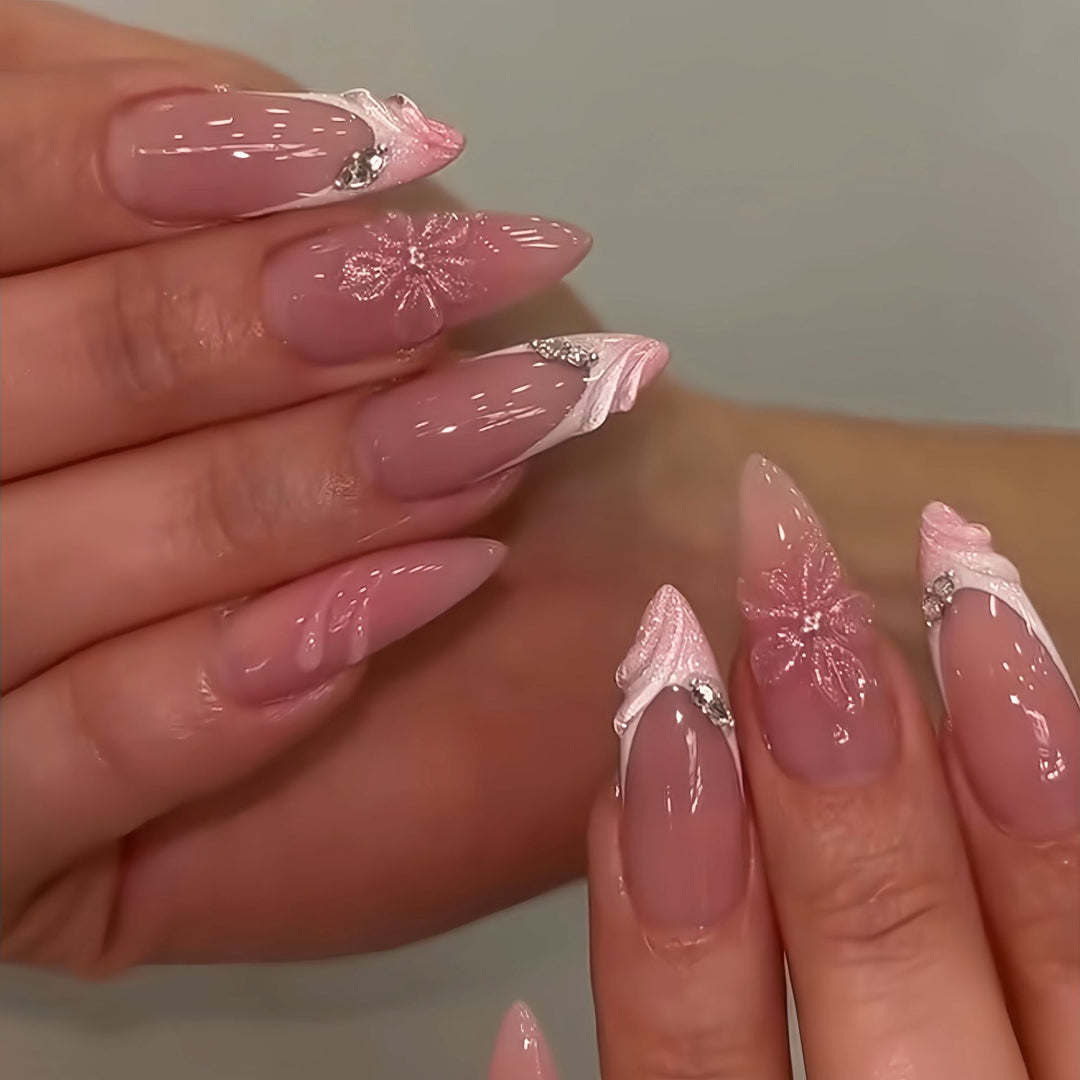 Artistic Floral Design Press-On Nail Set