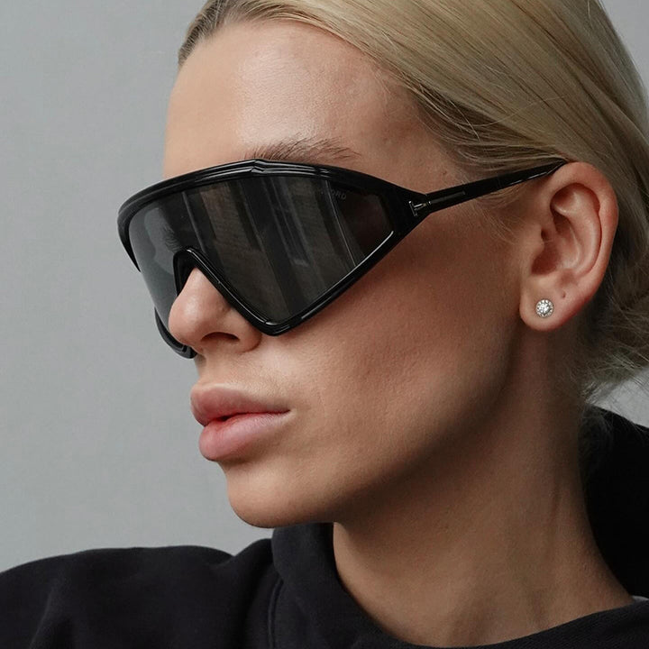Ladies sport sunglasses with aerodynamic design and UV protection Stornfield
