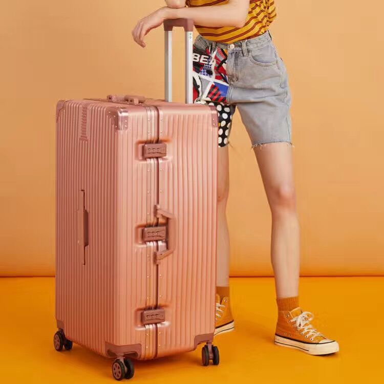 Premium Aluminum Casing Spinner Luggage Stornfield