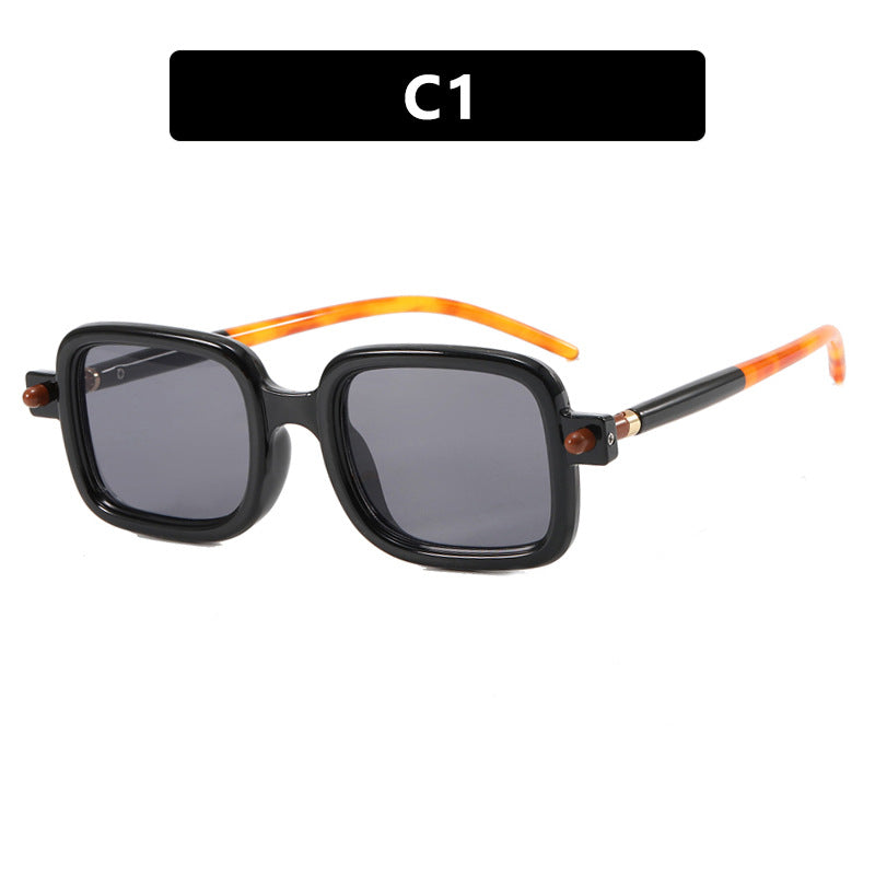Women’s square sunglasses with striking and modern design Stornfield