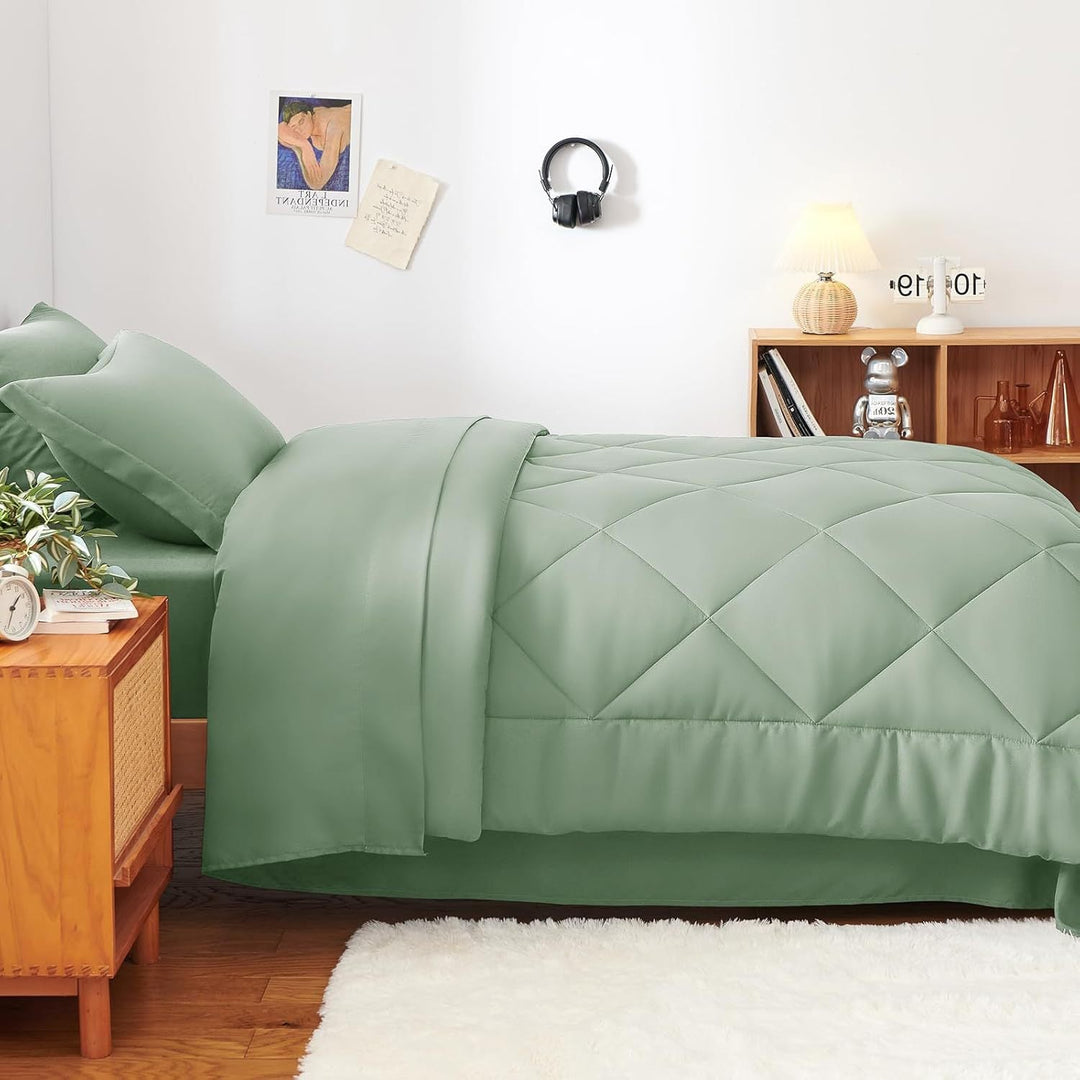 Luxurious Diamond Quilted Comforter Set Stornfield