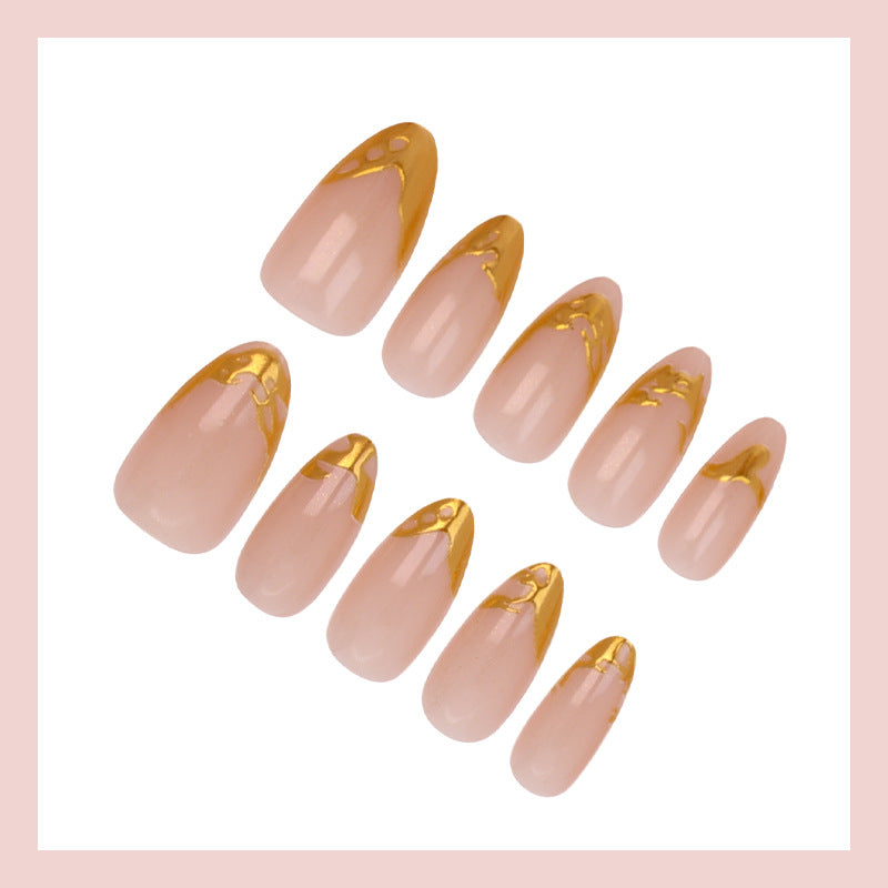Artifical nails with elegant gold tips Stornfield