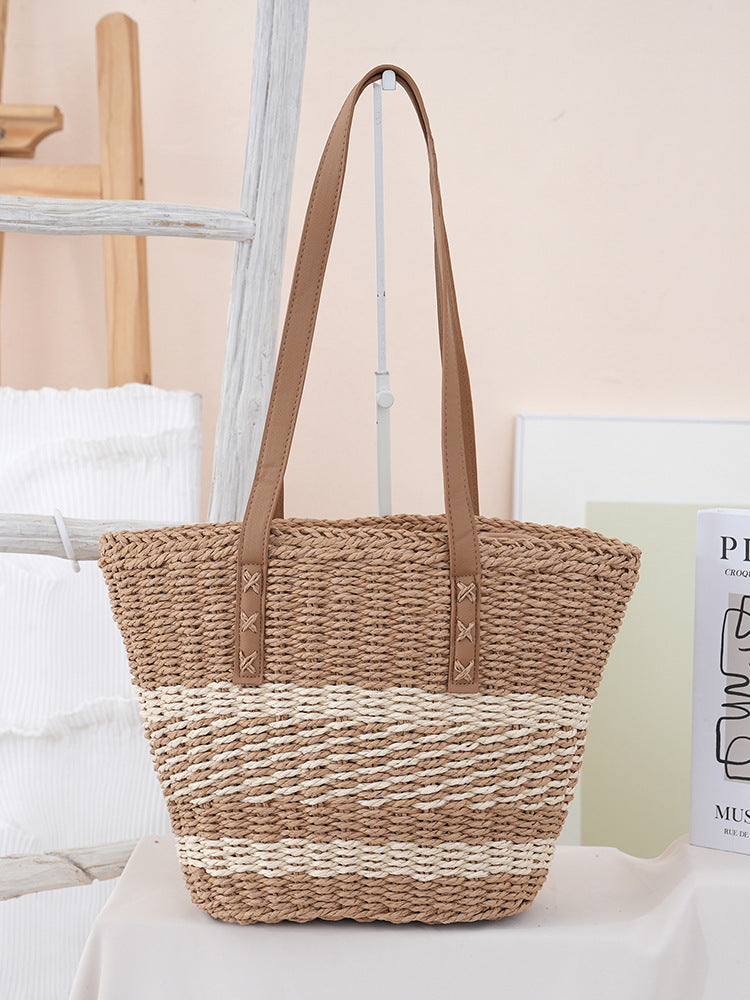 Handwoven beach bag with leather handles Stornfield