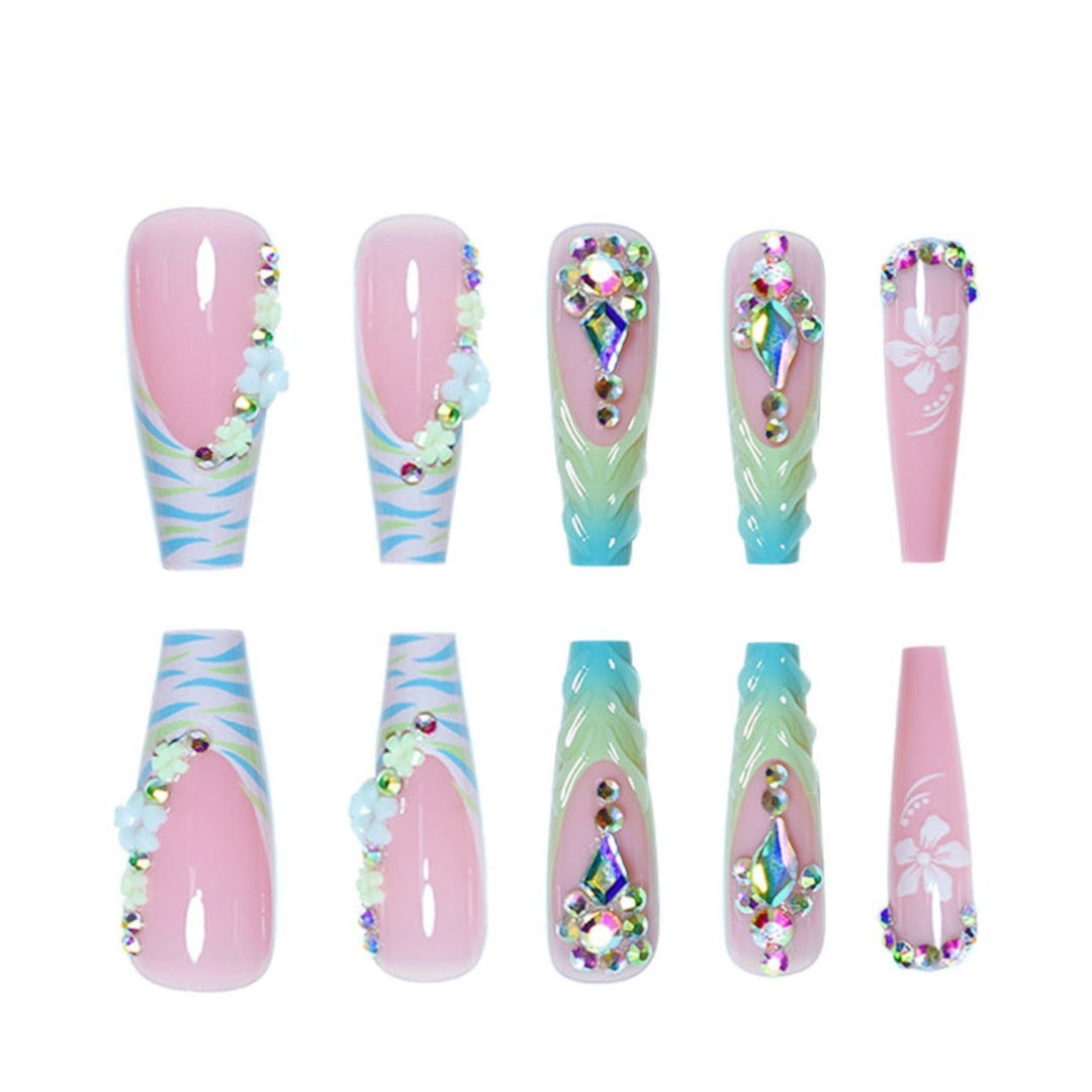 Glamorous 3D Floral Press-On Nail Extensions Stornfield