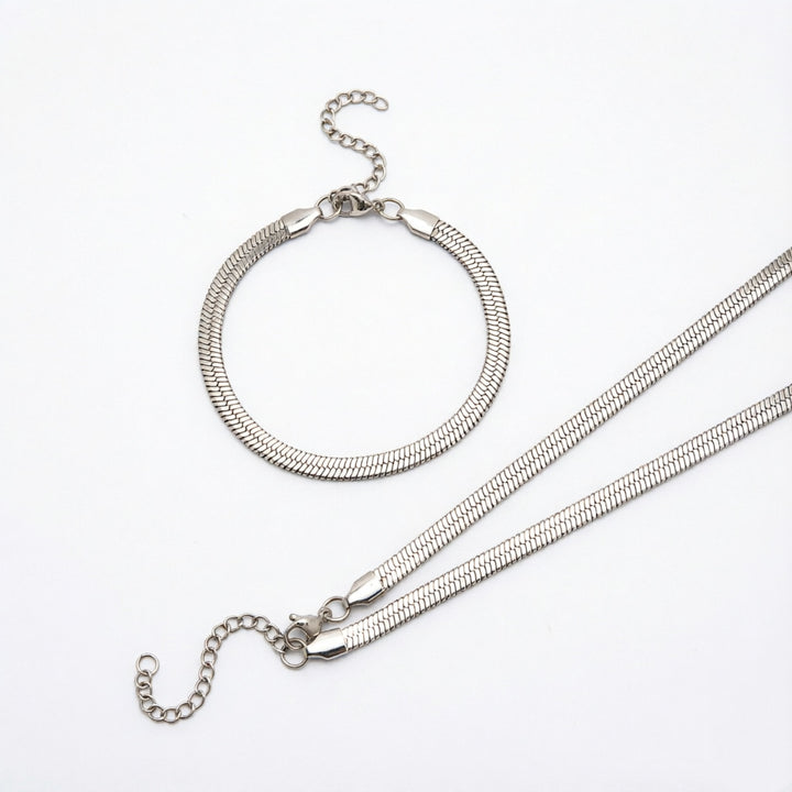 Elegant Textured Chain Jewelry Set Stornfield