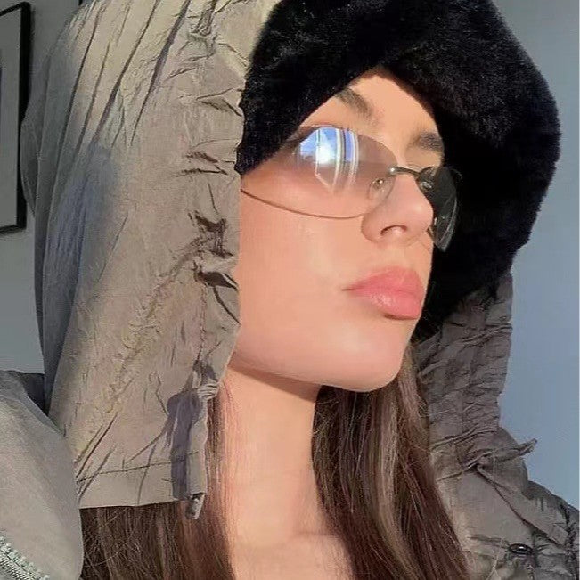 Ladies filigree sunglasses with innovative frame Stornfield