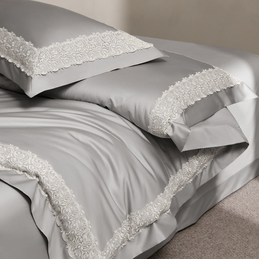 Luxury Sateen Duvet Cover Ensemble with Scalloped Lace Border and Tailored Bed Skirt