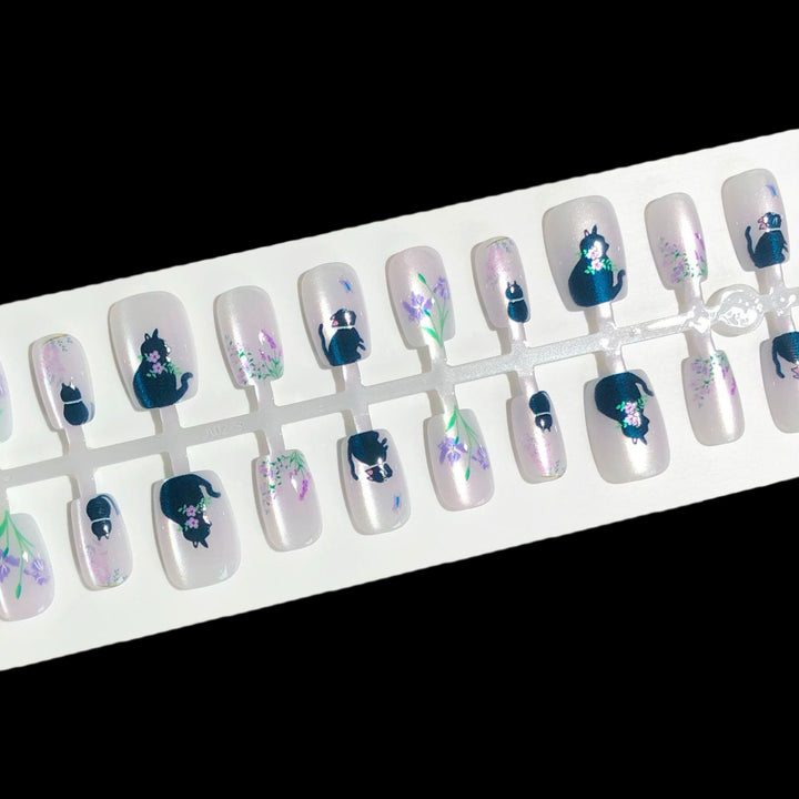 Cat-Themed Decorative Press-On Nail Set