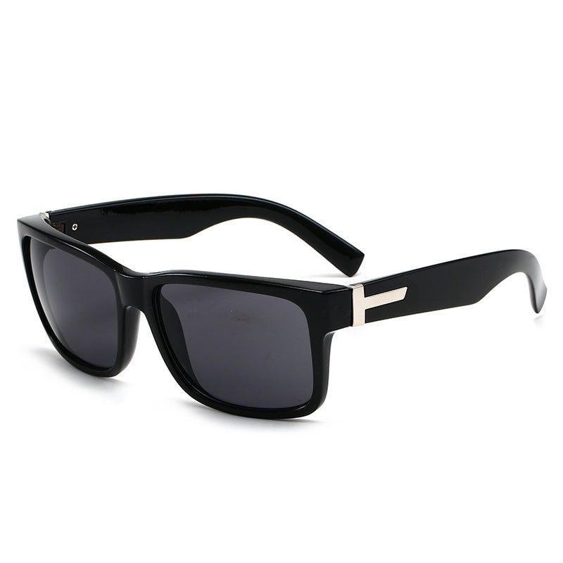 Ladies Stylish Sunglasses with Distinctive Frame Stornfield