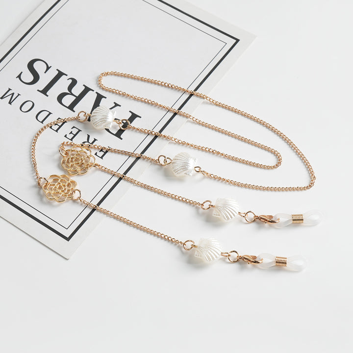 Elegant Floral Chain Necklace Stornfield