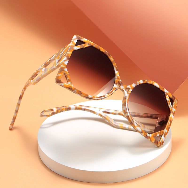 Ladies geometric sunglasses with exclusive design and UV protection Stornfield