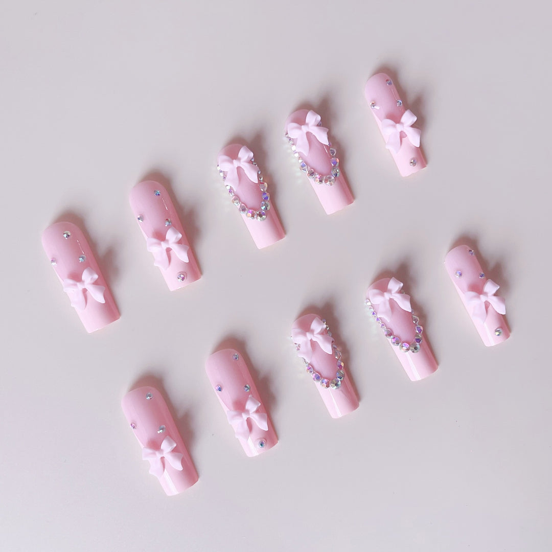 Nail art set with delicate arch decorations and rhinestone details Stornfield