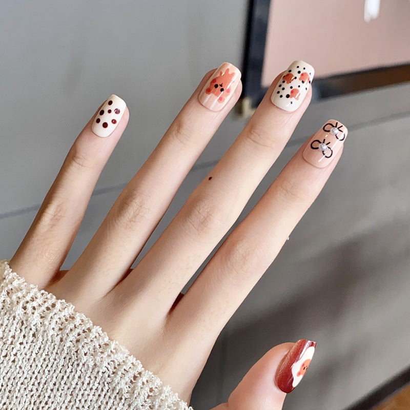 Creative Character-Design Press-On Nail Art Stornfield