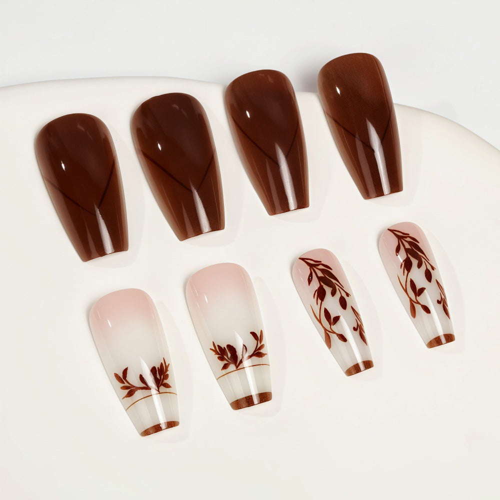 Elegant Artificial Nails with Filigree Leaf Patterns Stornfield