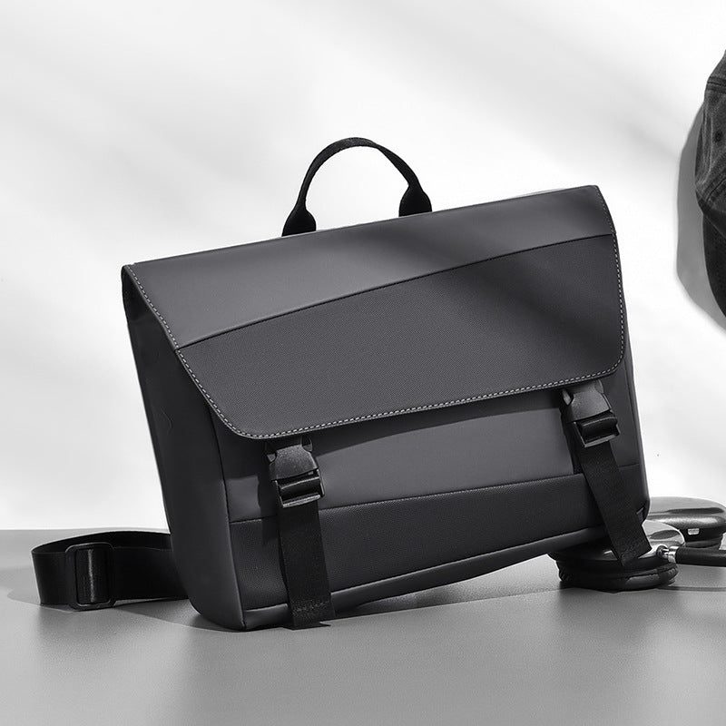 Multifunctional shoulder bag with water-repellent material and smart storage Stornfield