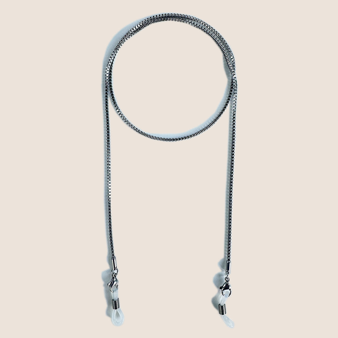 Stylish Chain Eyewear Holder Stornfield