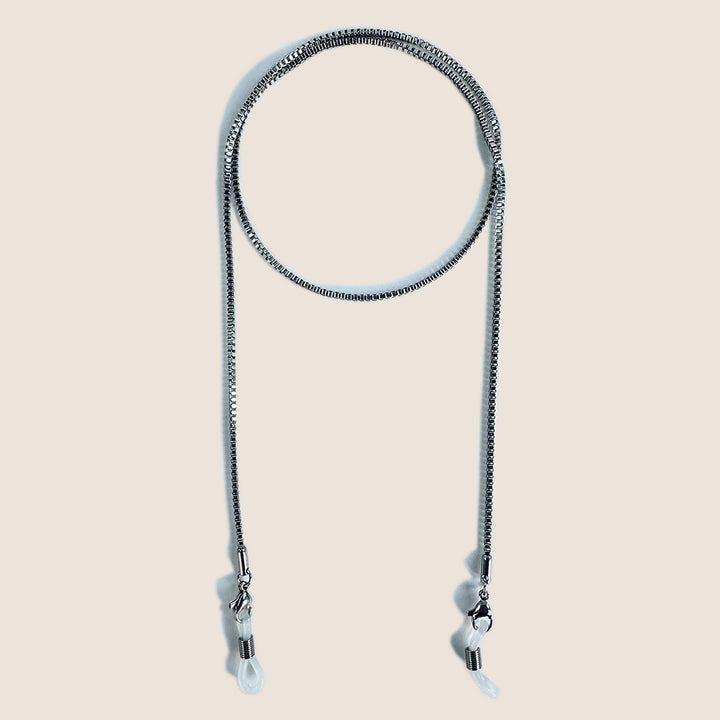 Stylish Chain Eyewear Holder Stornfield