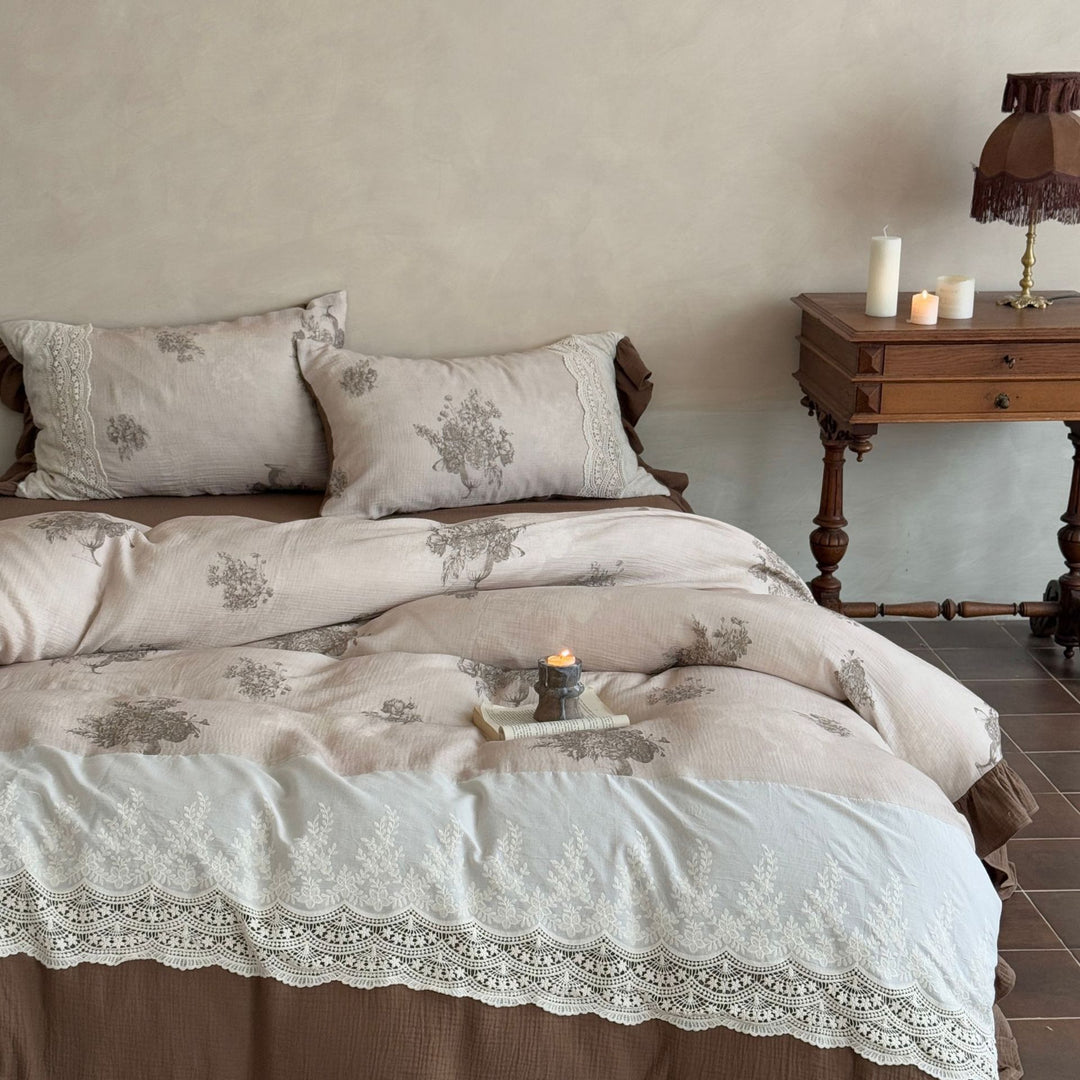 Vintage Lace-Trim Ruffled Duvet Cover Set
