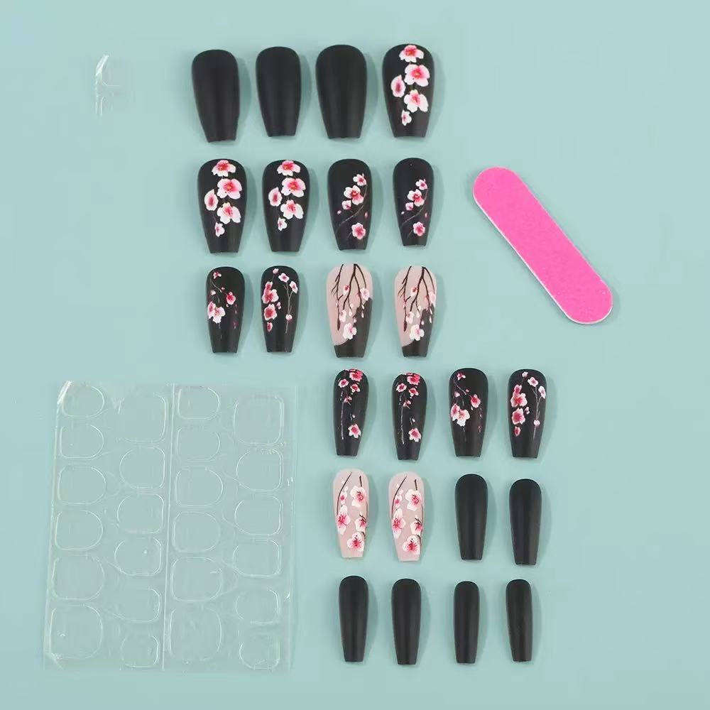 Artificial nail set with floral accents and matte finish Stornfield