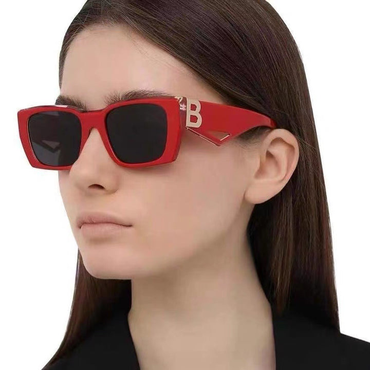 Women's trendy sunglasses with striking design Stornfield
