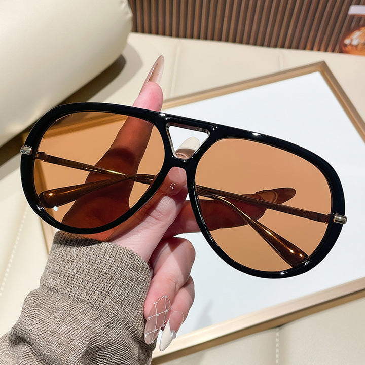 Ladies' sunglasses in an extravagant design with striking lenses Stornfield