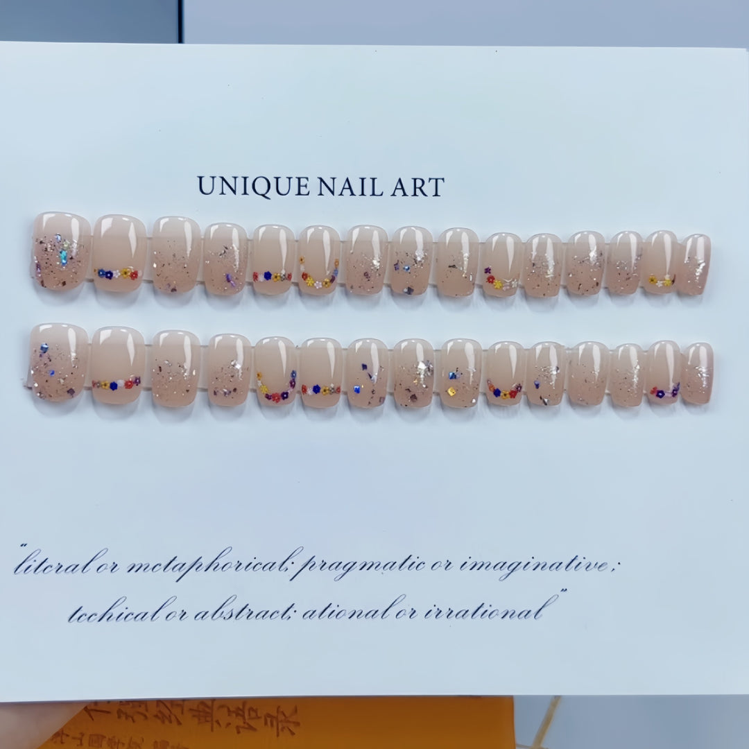 Unique Design Press-On Nail Set Stornfield