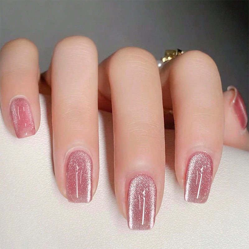Artificial nail set with elegant shine and naturally looking finish Stornfield