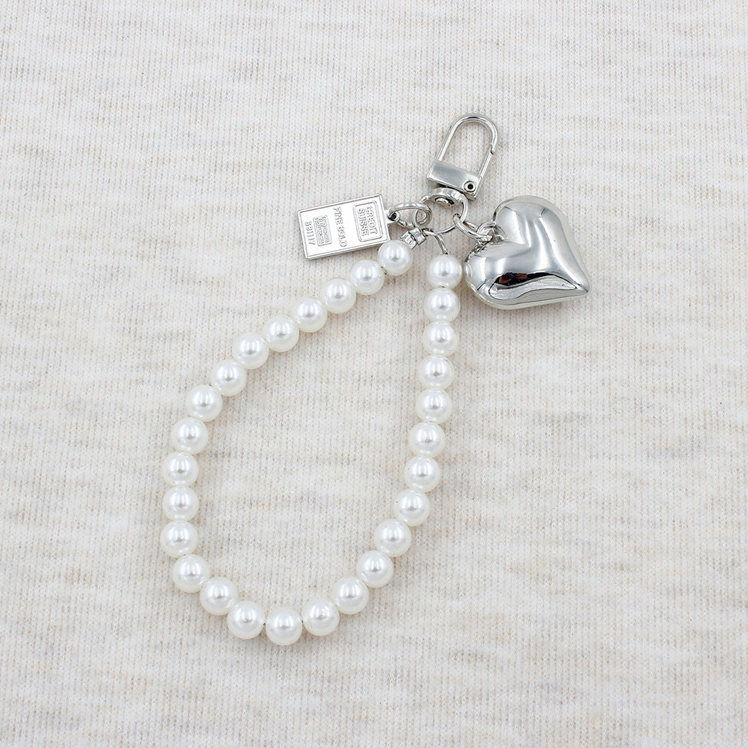 Elegant Pearl Beaded Keychain Stornfield