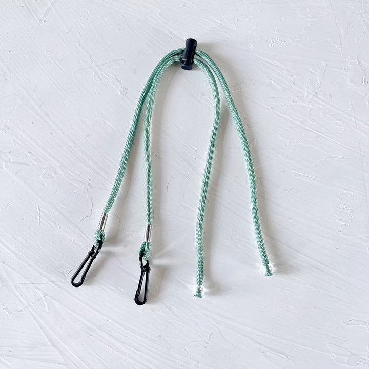 Adjustable Utility Cord with Clips Stornfield