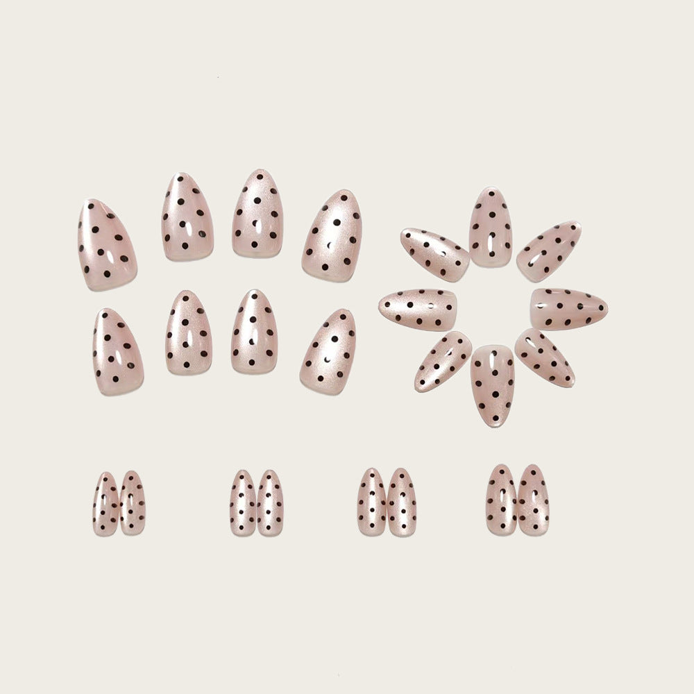 Art Nails in Elegant Polka Dot Design Stornfield