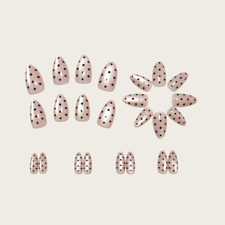 Art Nails in Elegant Polka Dot Design Stornfield
