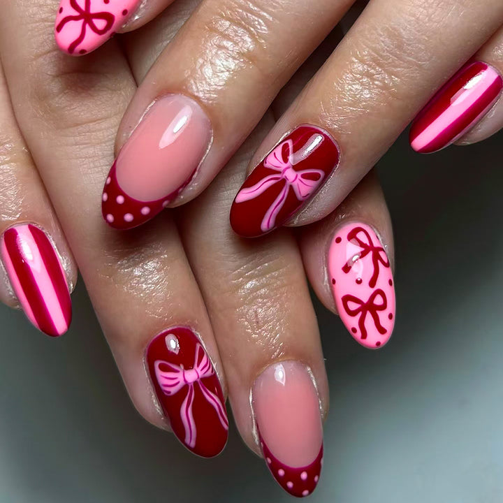 Artificial Nails with Elegant Design Stornfield