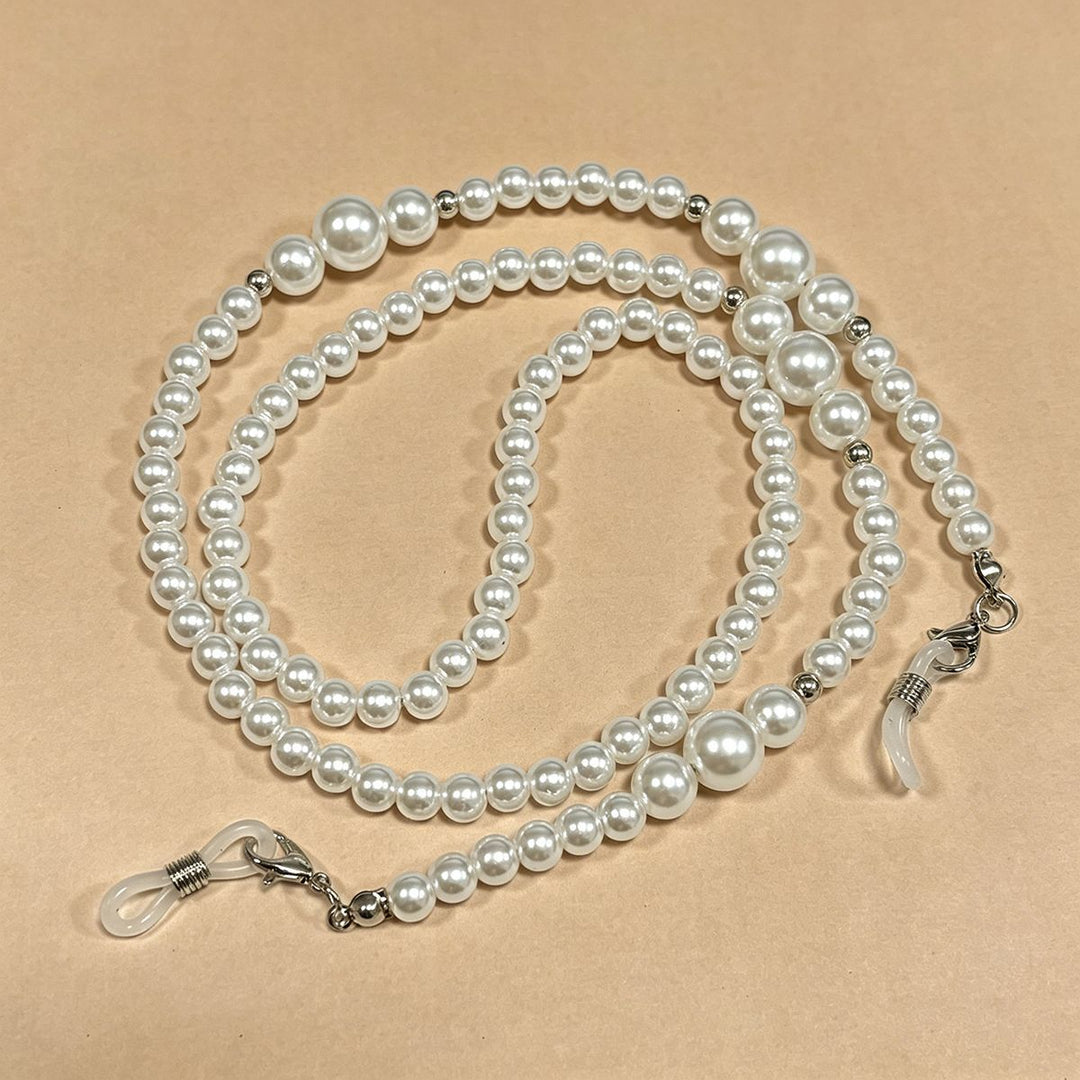 Elegant Pearl Eyewear Chain Stornfield