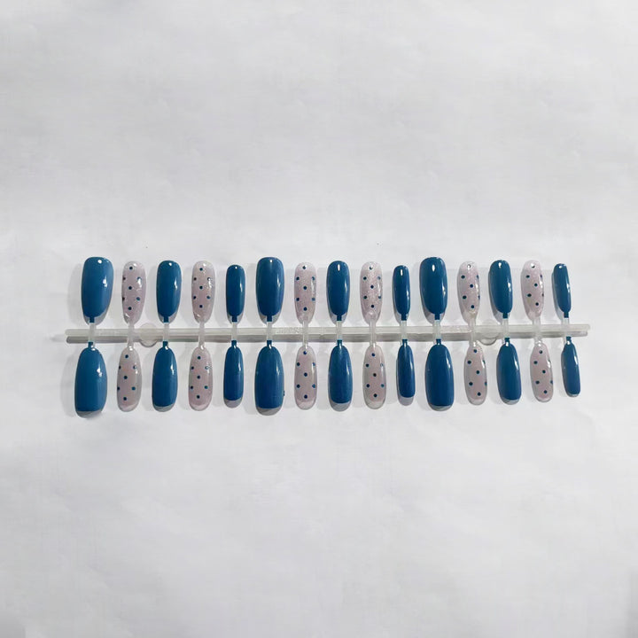 Elegant Press-On Nail Art Set with Jewel Accents Stornfield