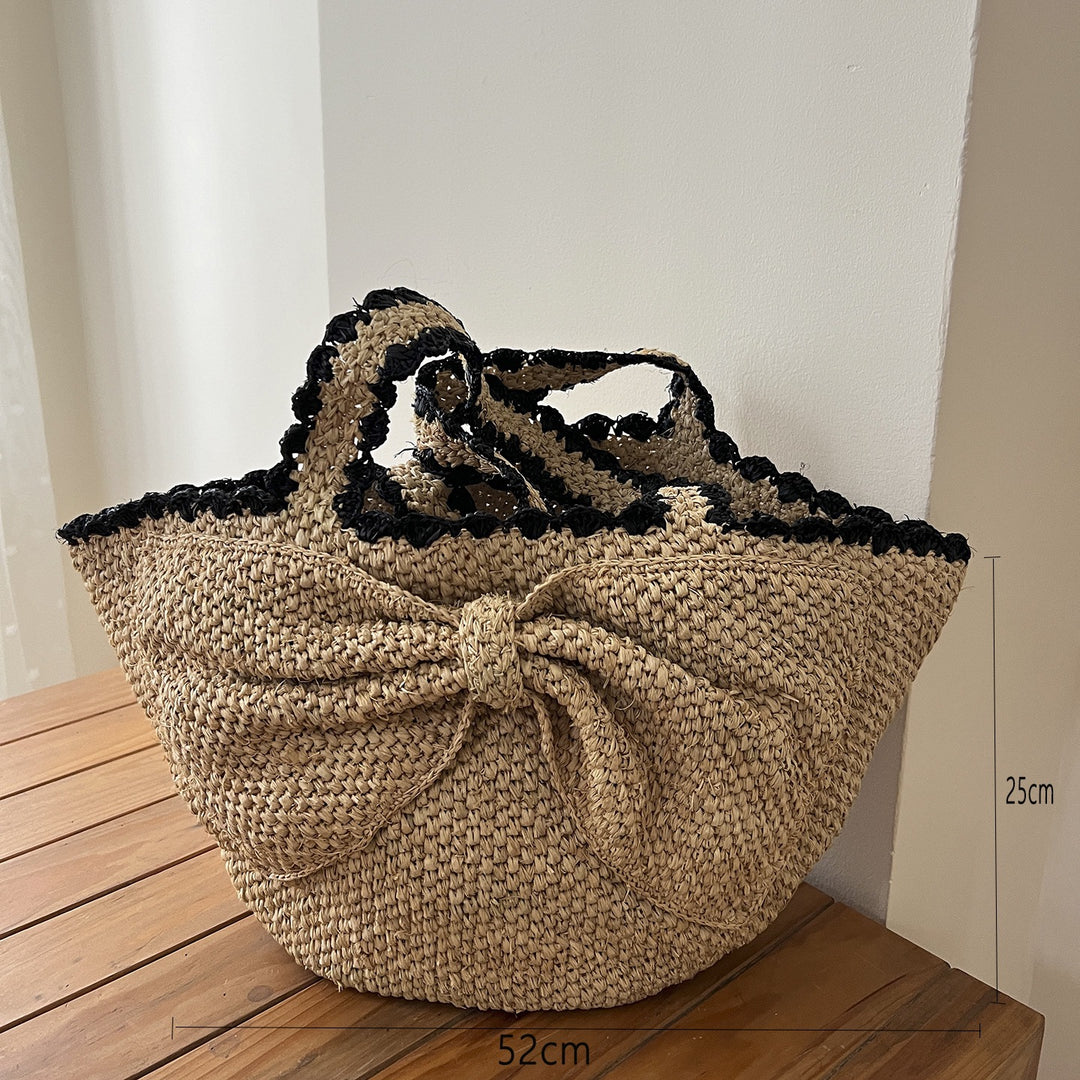 Handcrafted straw bag with soft lining Stornfield