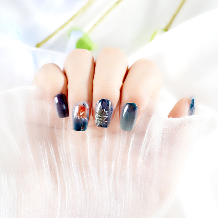 Artistic Floral Design Press-On Nails Stornfield