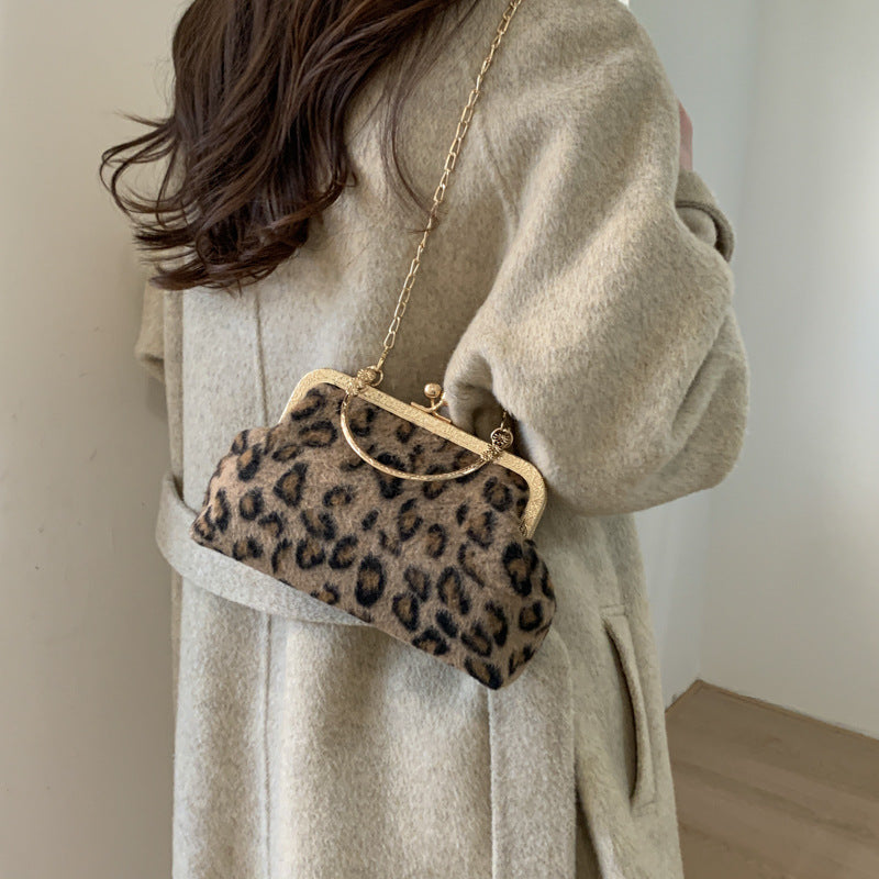 WoElegant Leopard Print Evening Handbag Stornfield