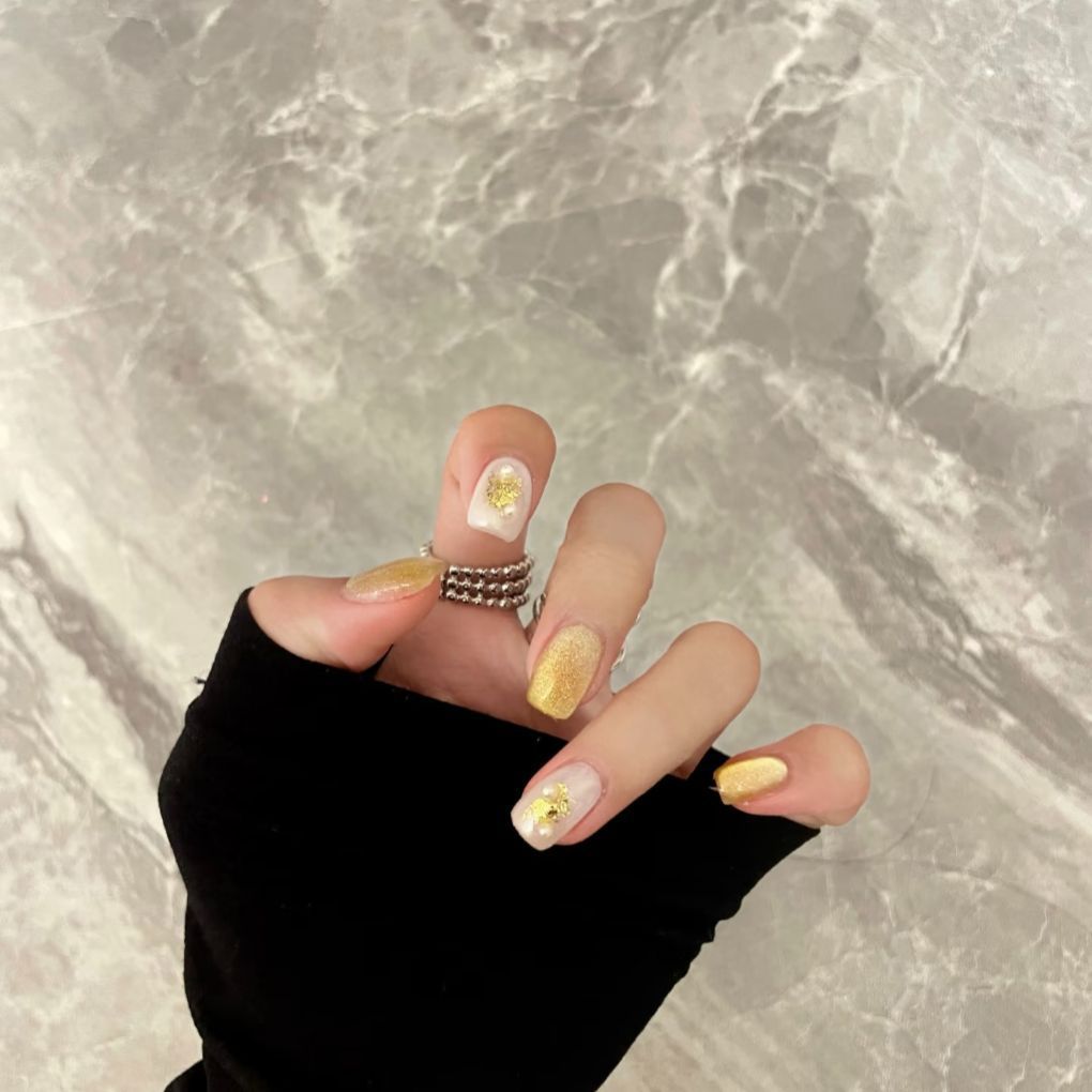 Elegant Press-On Nail Art Set with Gold Accents