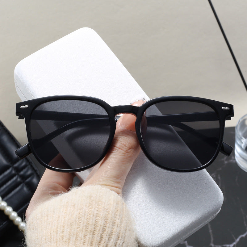 Ladies fashionable sunglasses with transparent frame and elegant design Stornfield