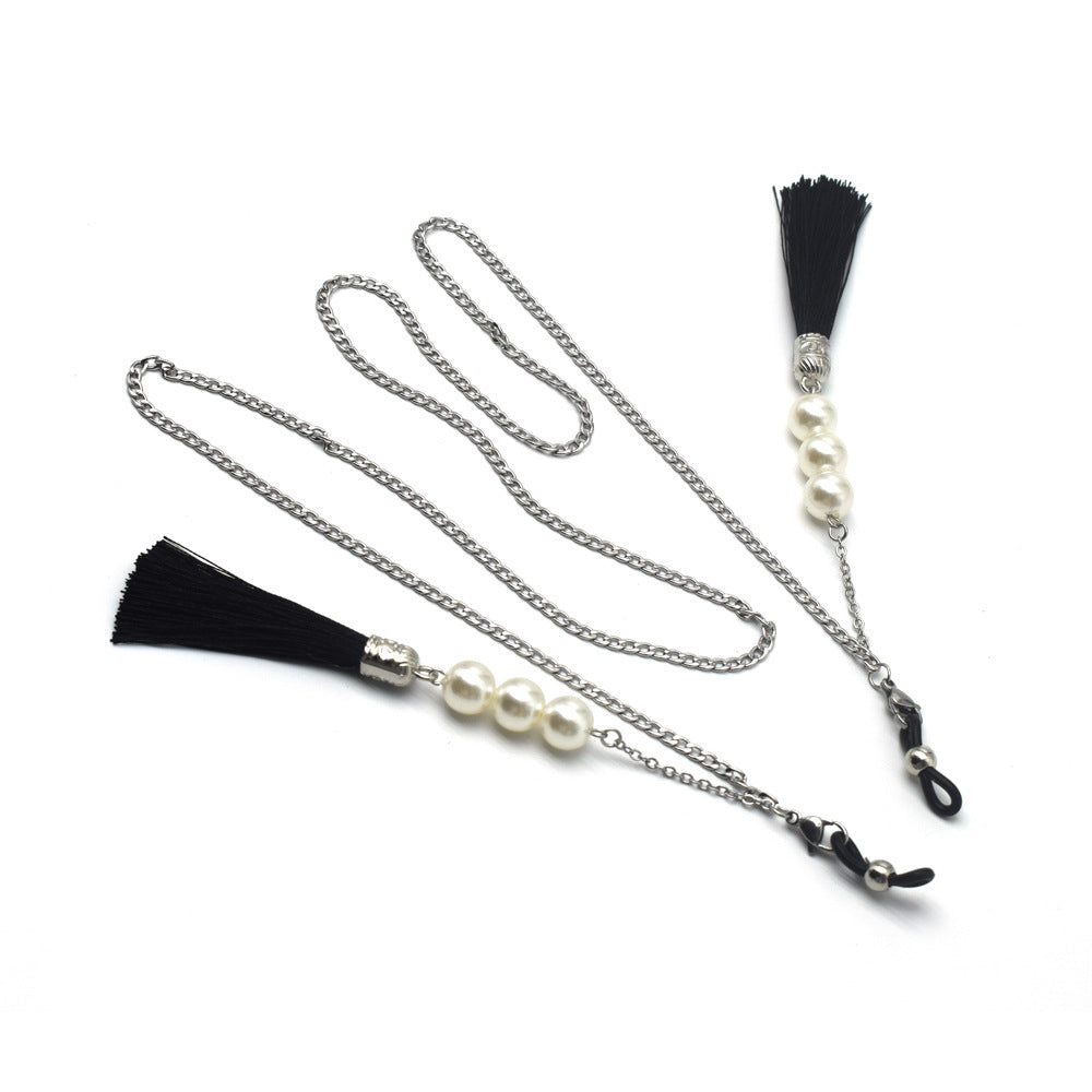 Elegant Tassel Pearl Eyewear Holder Stornfield