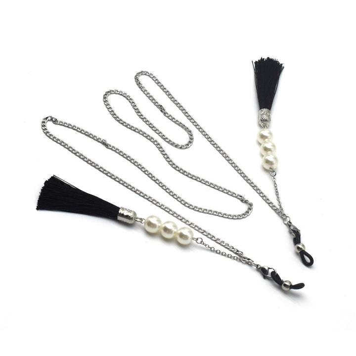 Elegant Tassel Pearl Eyewear Holder Stornfield