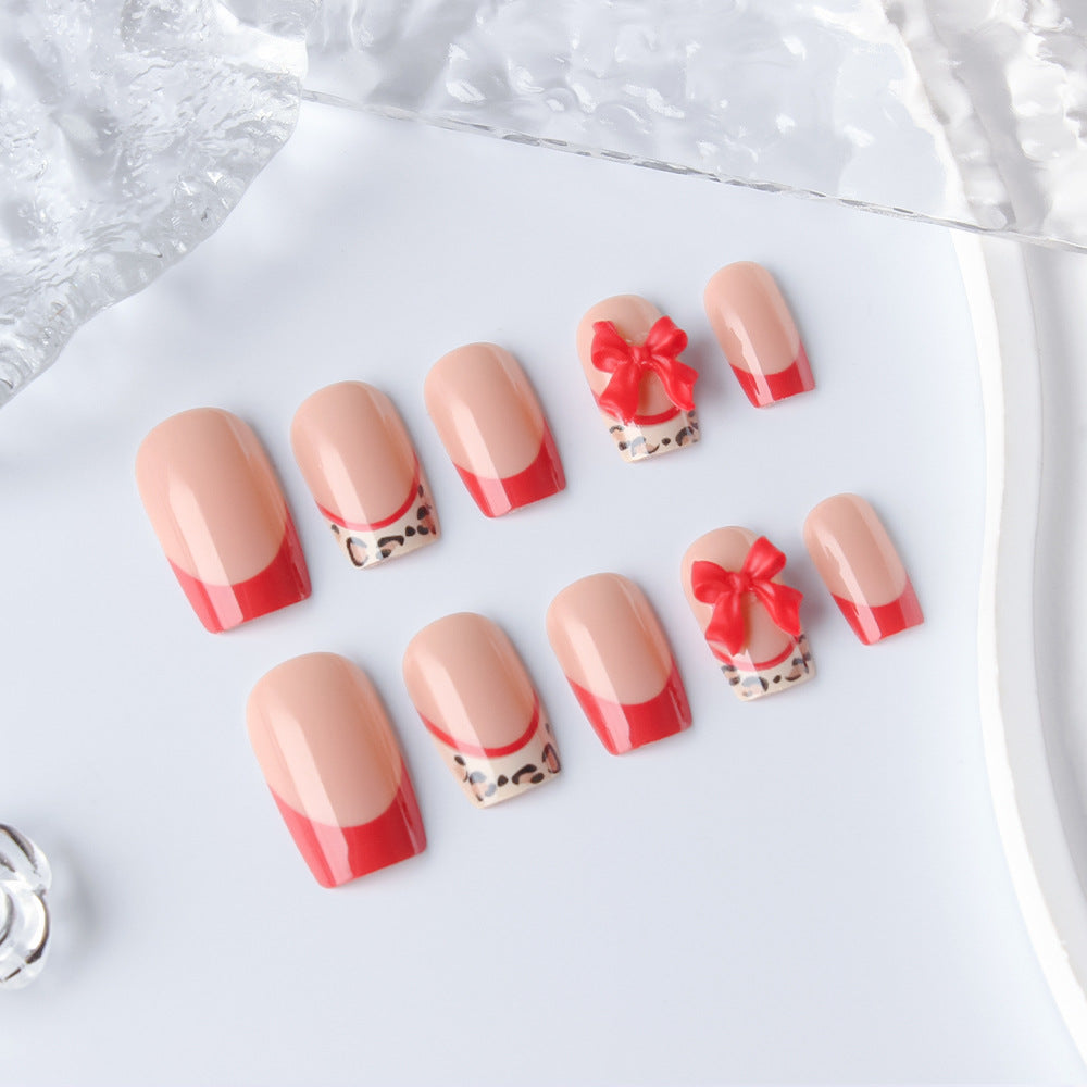 Stylish Decorative Press-On Nails Stornfield