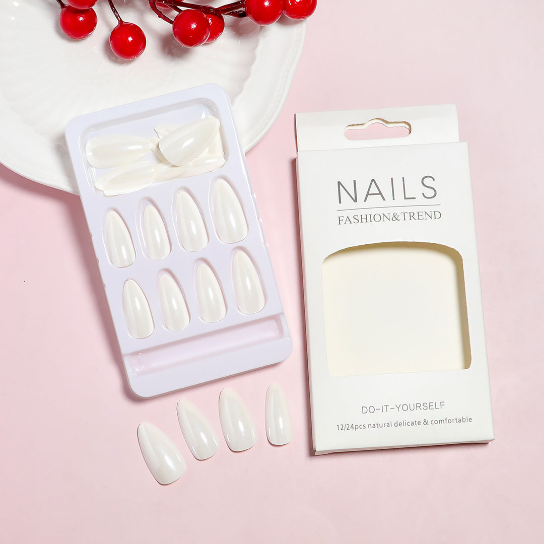 DIY Natural Press-On Nail Tips Stornfield
