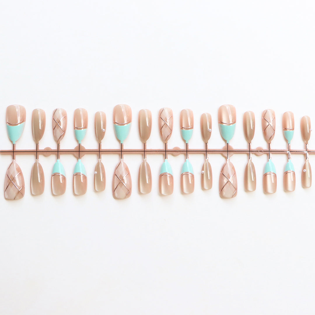 Elegant Artistic Press-On Nail Set Stornfield