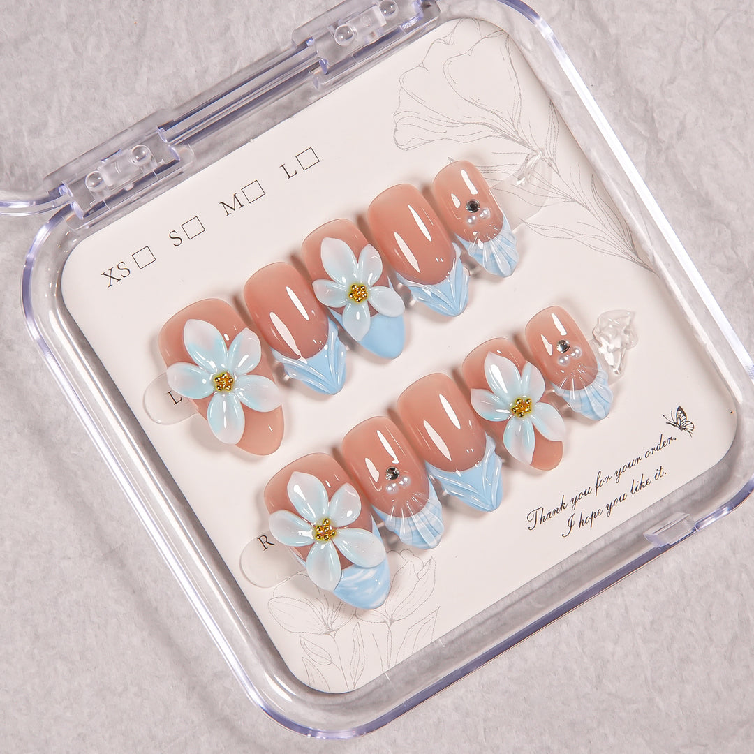Floral Decorative Press-On Nail Enhancements
