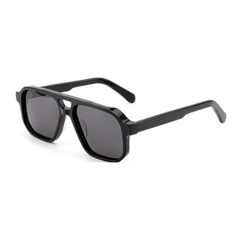 Ladies' sunglasses in a modern, geometric design with a sturdy frame and UV protection Stornfield