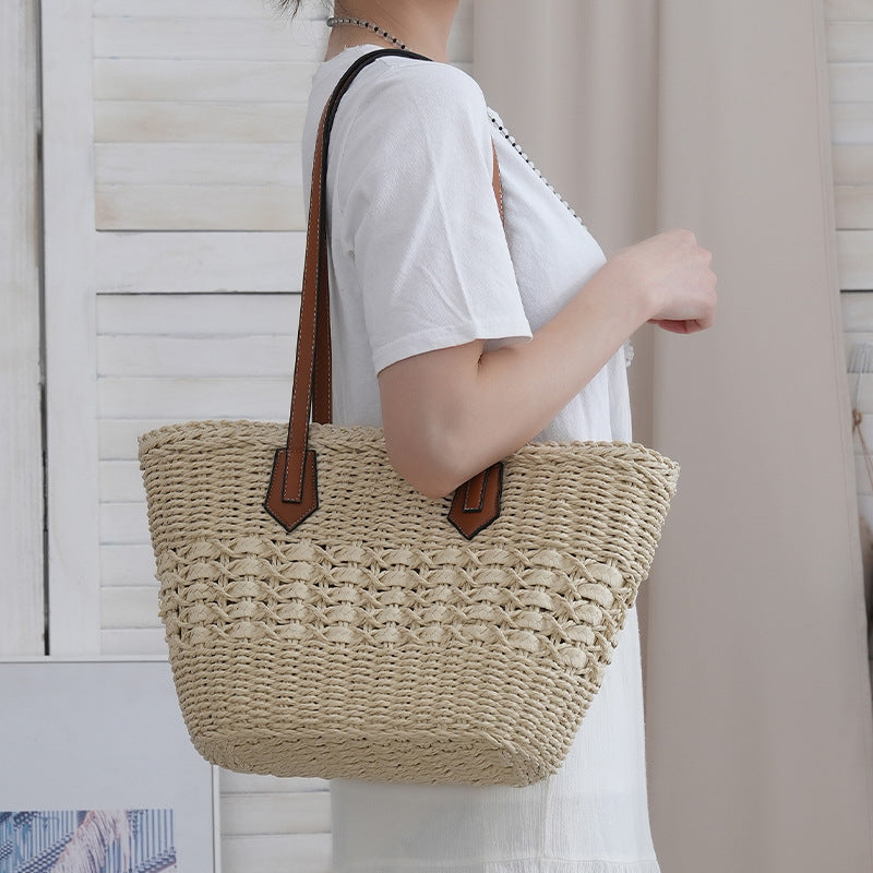 Handmade shopping and beach bag made from natural materials Stornfield