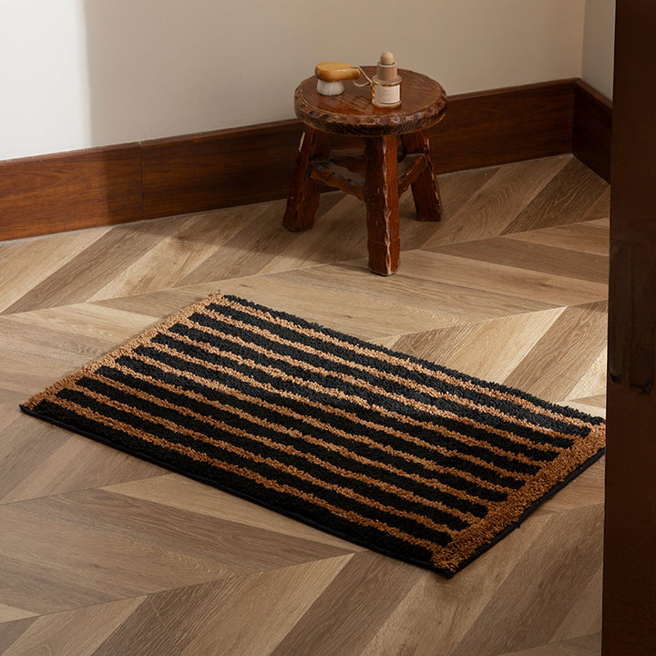 Robust coconut fiber doormat with striped dirt-catching structure and non-slip backing